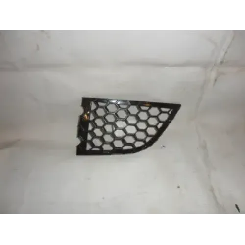 Решетка бампера левая Chery Bonus A132803535