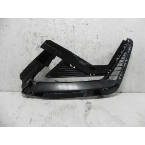 Рамка противотуманной фары левая KAIYI E5 (уценка)