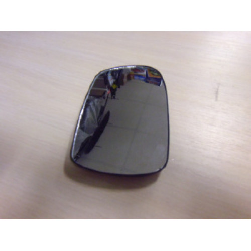 Зеркальный элемент правый Chery Amulet A15BJ8202121