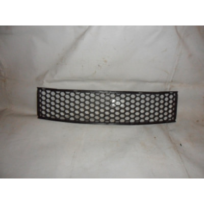 Решетка переднего бампера Chery Bonus/Very A132803539
