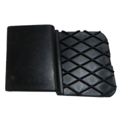 Заглушка буксировочного крюка переднего бампера Chery Amulet A152803663BADQ