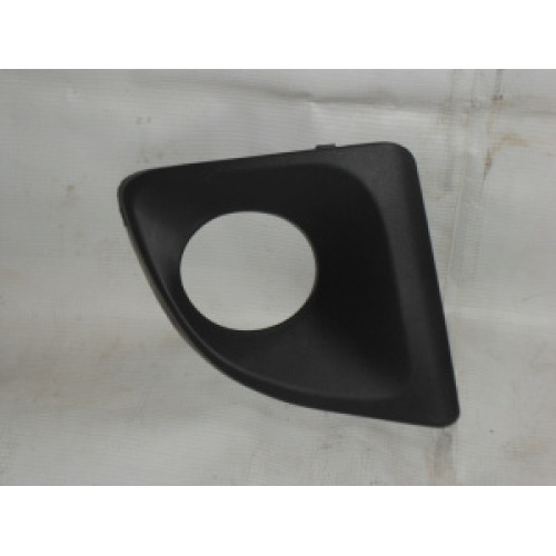 Рамка противотуманной фары правая Chery Tiggo FL T112803574