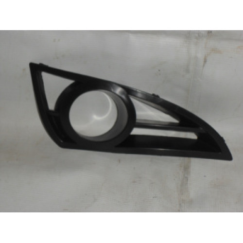 Рамка противотуманной фары правая Geely MK 1018002985