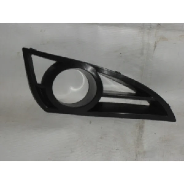 Рамка противотуманной фары правая Geely MK 1018002985